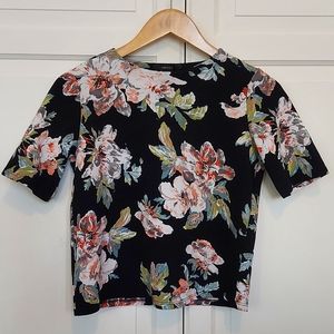 Small Floral crop shirt